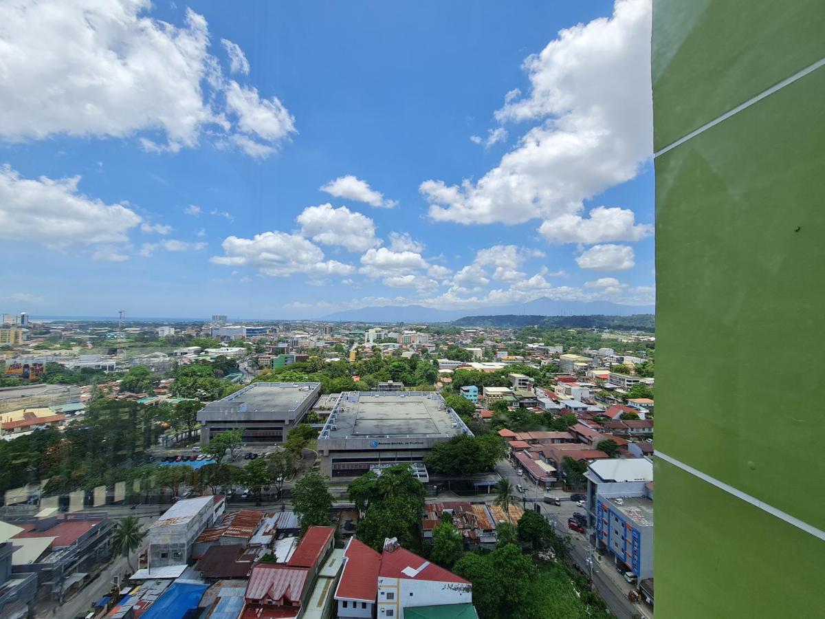 2124 Mesatierra Garden Residences With Free Wifi & Netflix Davao Exterior photo